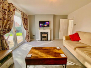 Family Stay in Herefordshire, 3 Beds & Parking